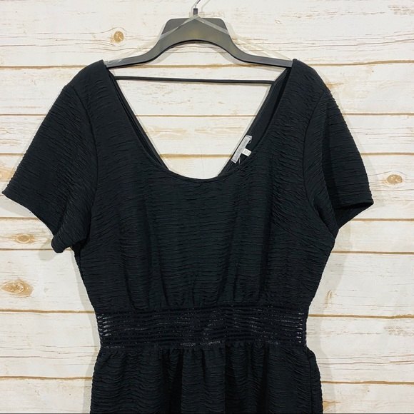 New Charlotte Russe plus size black short sleeve dress - Picture 3 of 6
